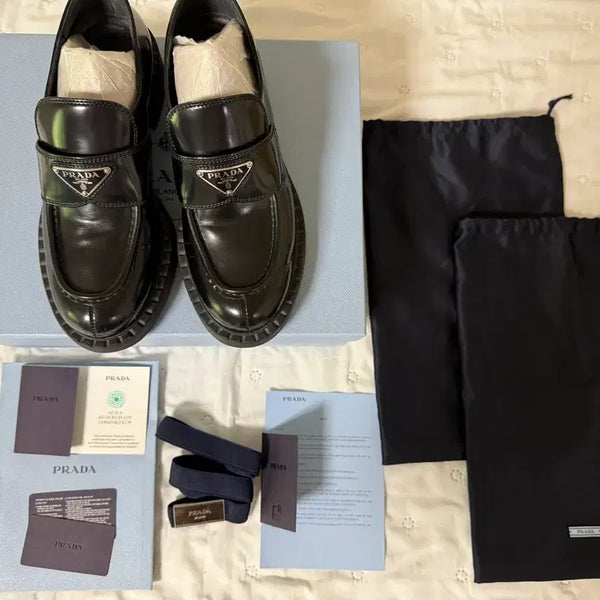 [BUNJANG] Prada Triangle Logo Loafers / Prada Triangle logo loafers