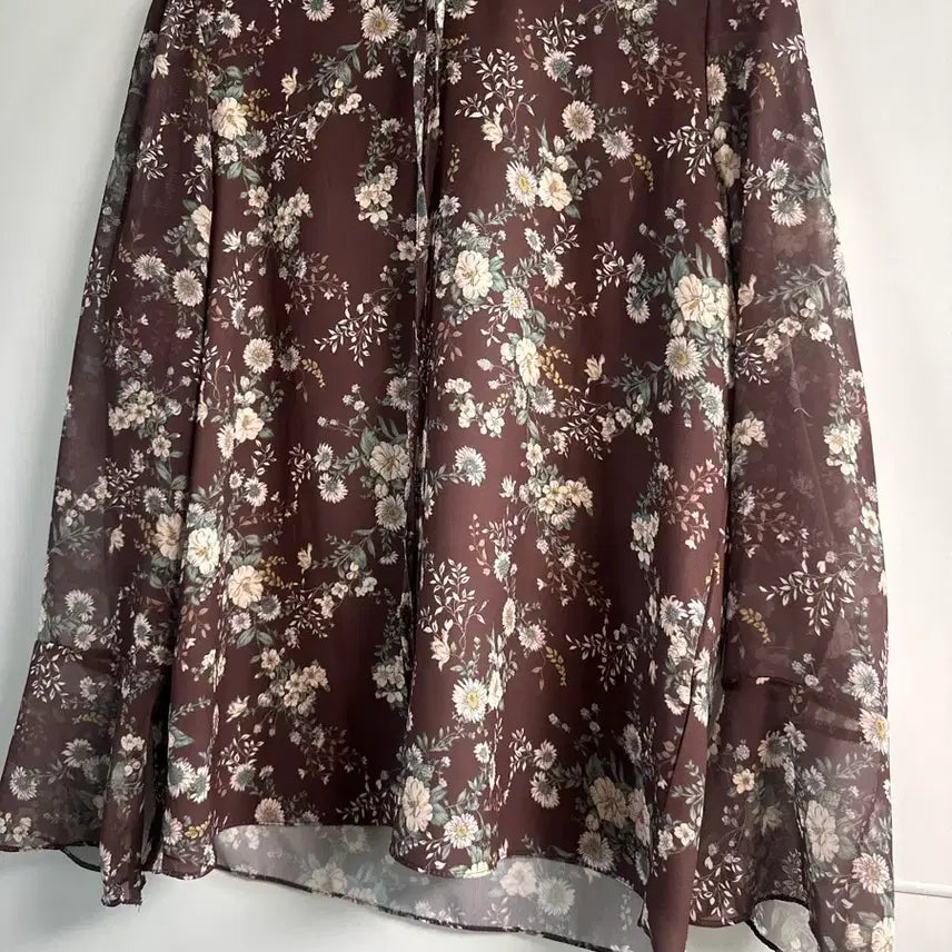[BUNJANG] Flower Pattern Chiffon Blouse - Brown / 플라워패턴 쉬폰블라우스 브라운