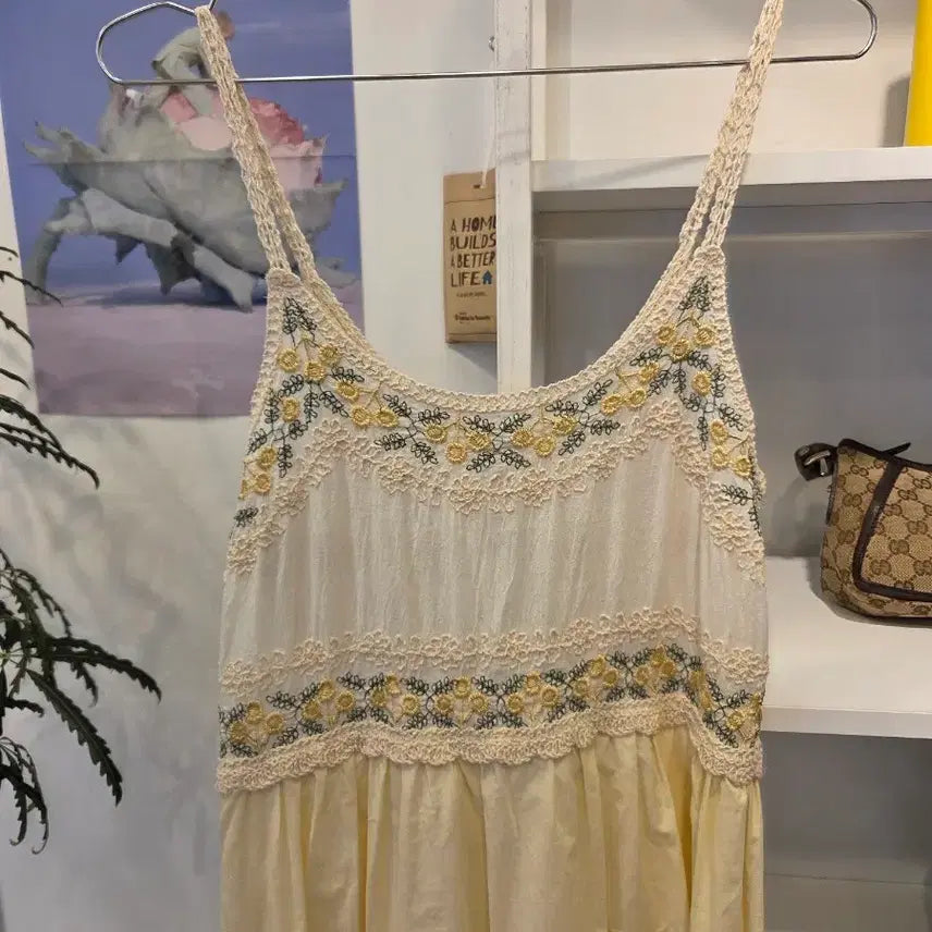 [BUNJANG] Embroidered Cotton Lace Combo Strap Dress / 자수 면 레이스 니트 콤비 끈 원피스