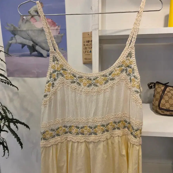 [BUNJANG] Embroidered Cotton Lace Combo Strap Dress / 자수 면 레이스 니트 콤비 끈 원피스
