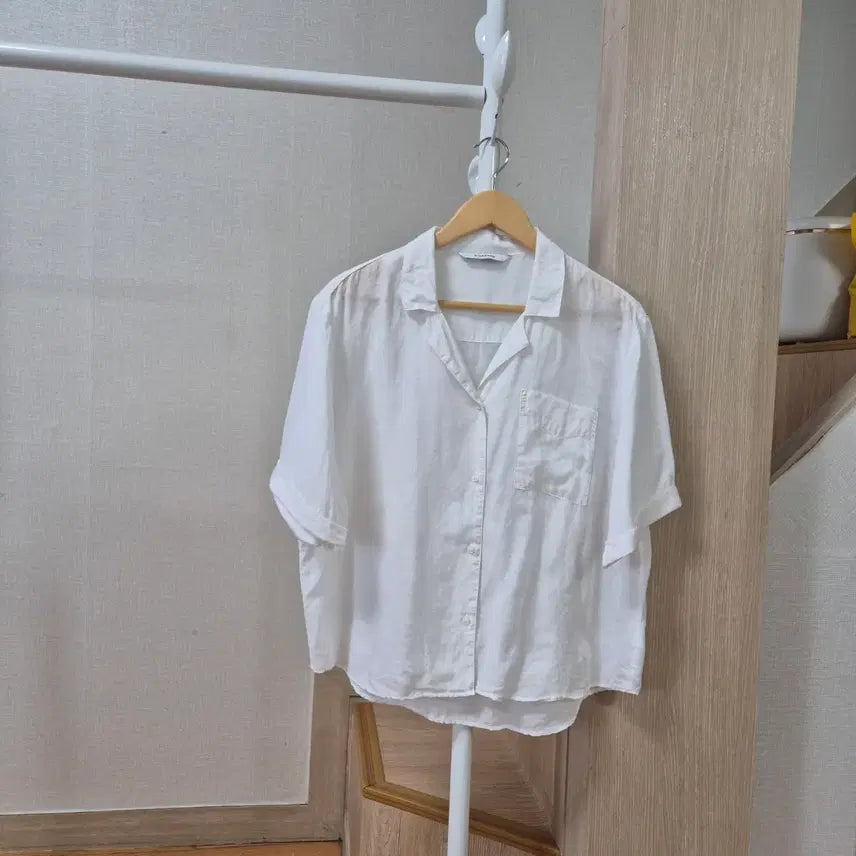 [BUNJANG] Giordano White Short Sleeve Shirt / 지오다노 반팔 셔츠 화이트