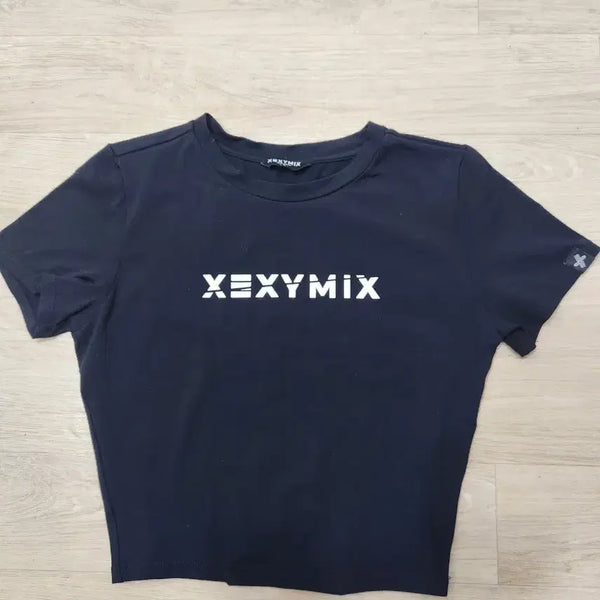 [BUNJANG] Xexymix Cropped Short Sleeve T-Shirt Black M / 젝시믹스 크롭 반팔티 블랙M