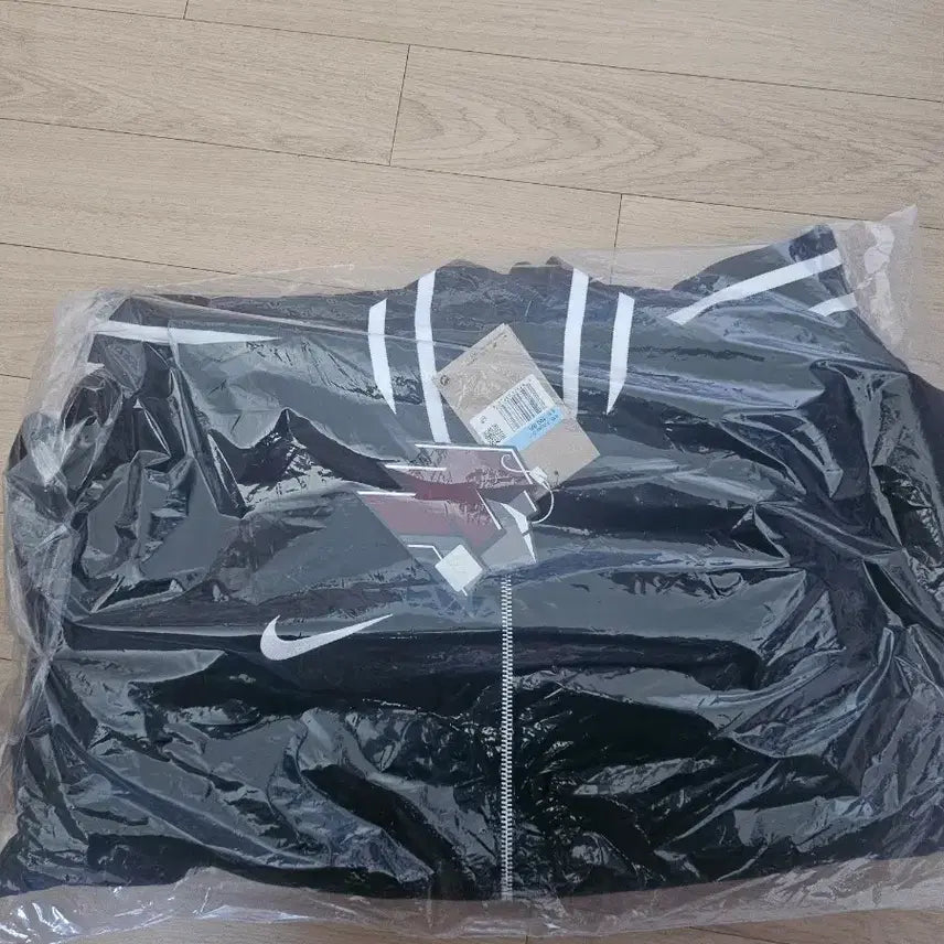 [BUNJANG] Kiwoom Heroes Nike 2025 Winter Padded Jacket (Men's M, Fits 100) / 해외M)키움히어로즈 나이키 2025 지급용 동계점퍼 실사이즈 100