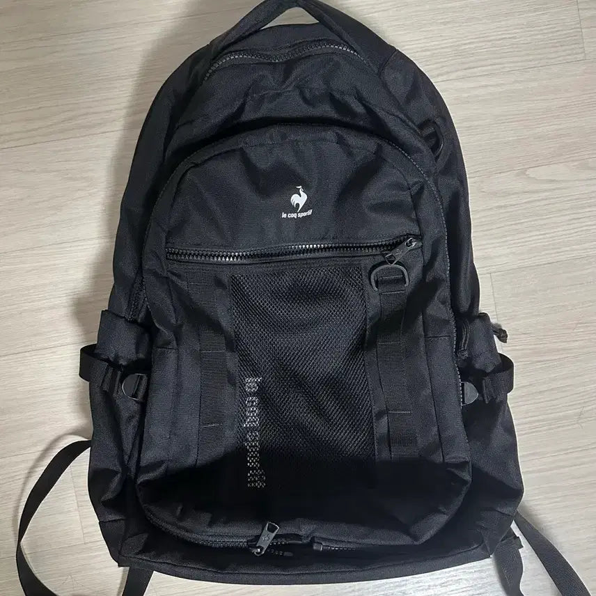 [BUNJANG] le coq sportif Black Mesh Pocket Backpack / 르꼬끄 스포르티브 블랙 메쉬 포켓 백팩