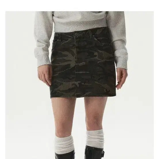 [BUNJANG] Who.A.U Camo Skirt New / 후아유 카모 스커트 신상 (새상품)