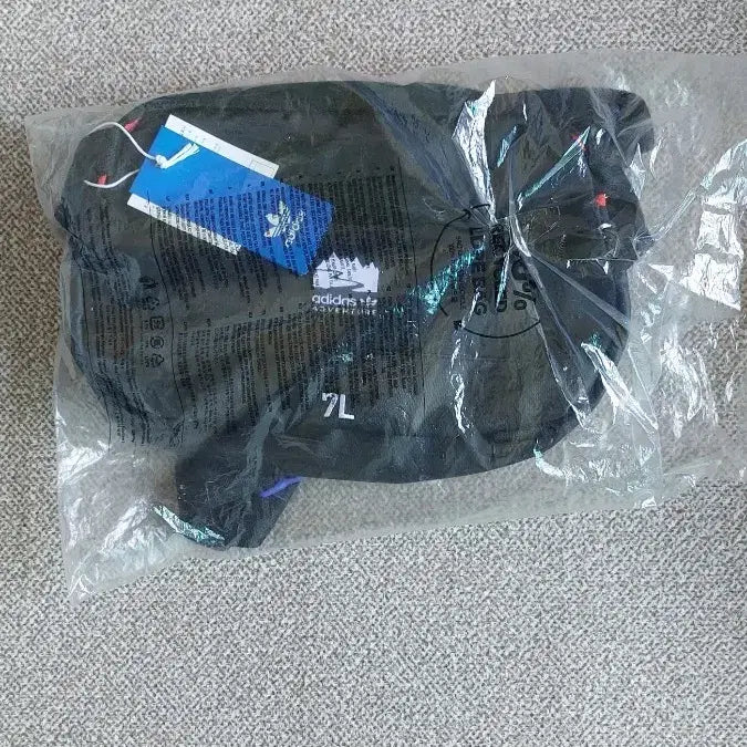 [BUNJANG] Adidas Adventure Hip Pack Cross Bag 7L Black / 아디다스 어드벤처 힙색 크로스백 7L 블랙