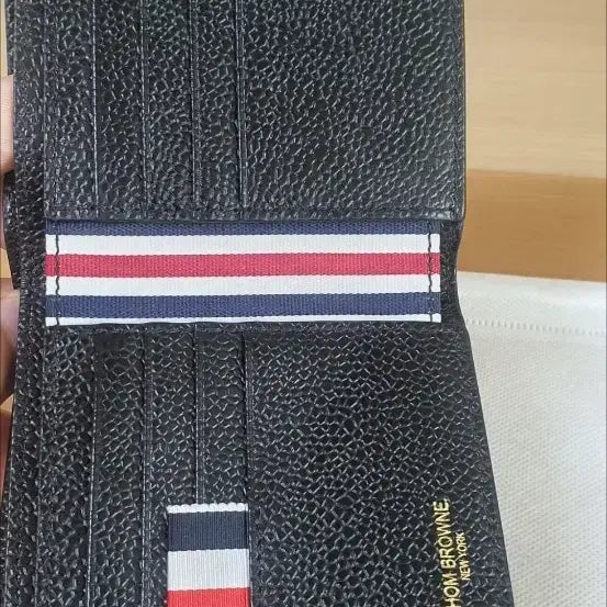 [BUNJANG] Thom Browne Tricolor Stripe Bifold Wallet Black Leather / 톰브라운 반지갑/지갑 새상품급 정품(감정O)