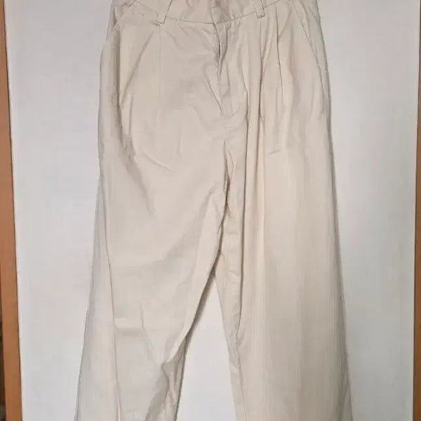 [BUNJANG] SPAO Ivory Wide Pintuck Pants / 스파오 아이보리 와이드 핀턱 팬츠