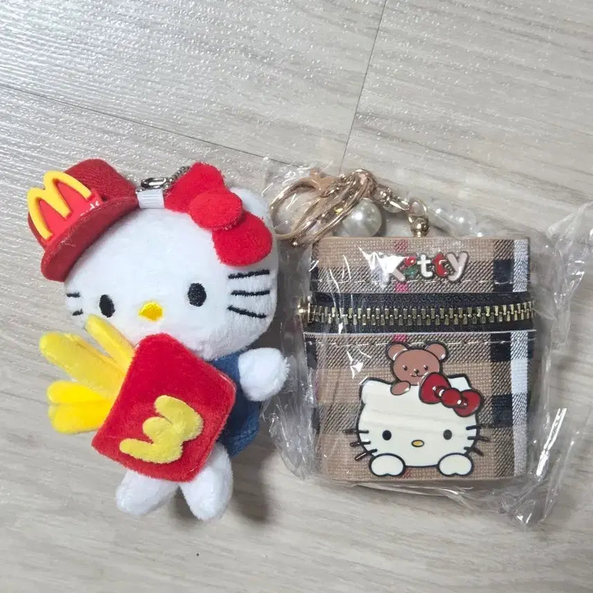 [BUNJANG] Hello Kitty McDonald's Plush Keyring + AirPods Pouch Set / 키티 맥도날드 인형 키링 + 에어팟 파우치