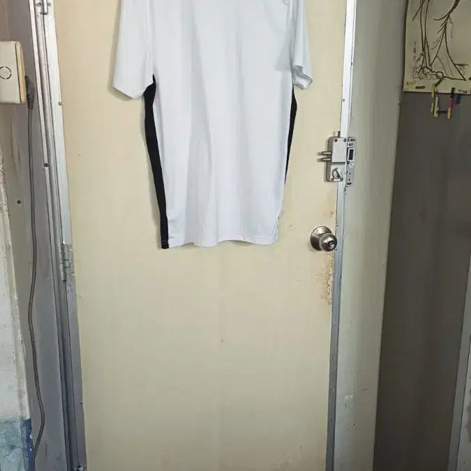[BUNJANG] Adidas Men's Summer T-Shirt Size 100 / 아디다스 남성 여름 티 100싸이즈