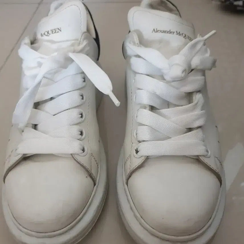 [BUNJANG] Alexander McQueen Oversized Sole Sneakers / 알렉산더 맥퀸 오버솔 스니커즈