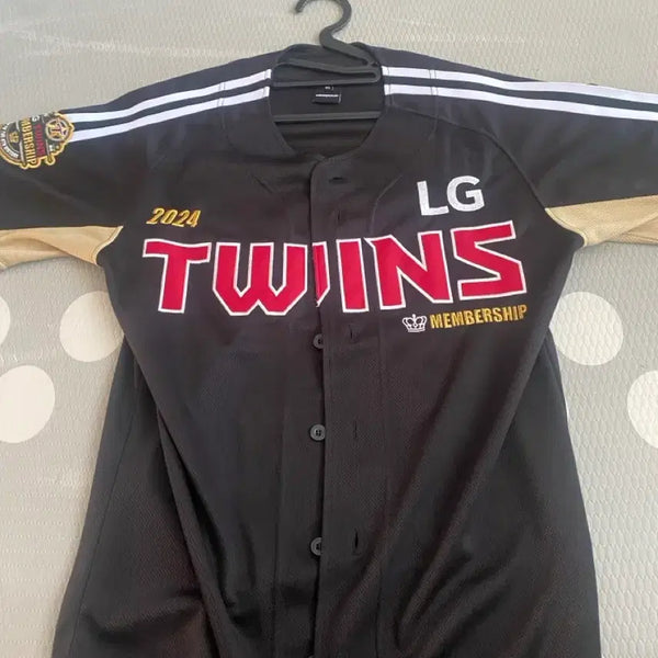 [BUNJANG] LG Twins 2024 Membership Limited Edition Jersey (Size 95) / LG 트윈스 2024 멤버십 유니폼 한정판