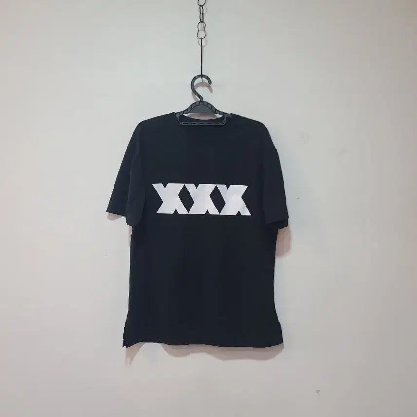 [BUNJANG] XXX Black T-shirt / XXX 반팔티 검정