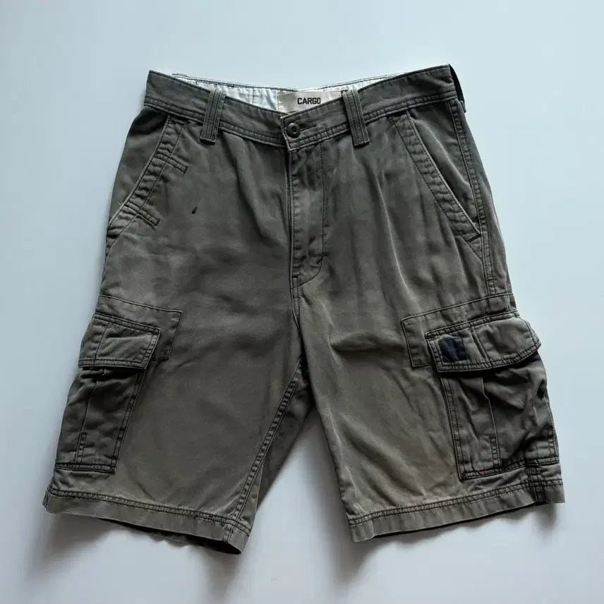 [BUNJANG] Levi's Vintage Y2K Khaki Cargo Shorts / Levi's 리바이스 빈티지 Y2K 카키 카고 팬츠