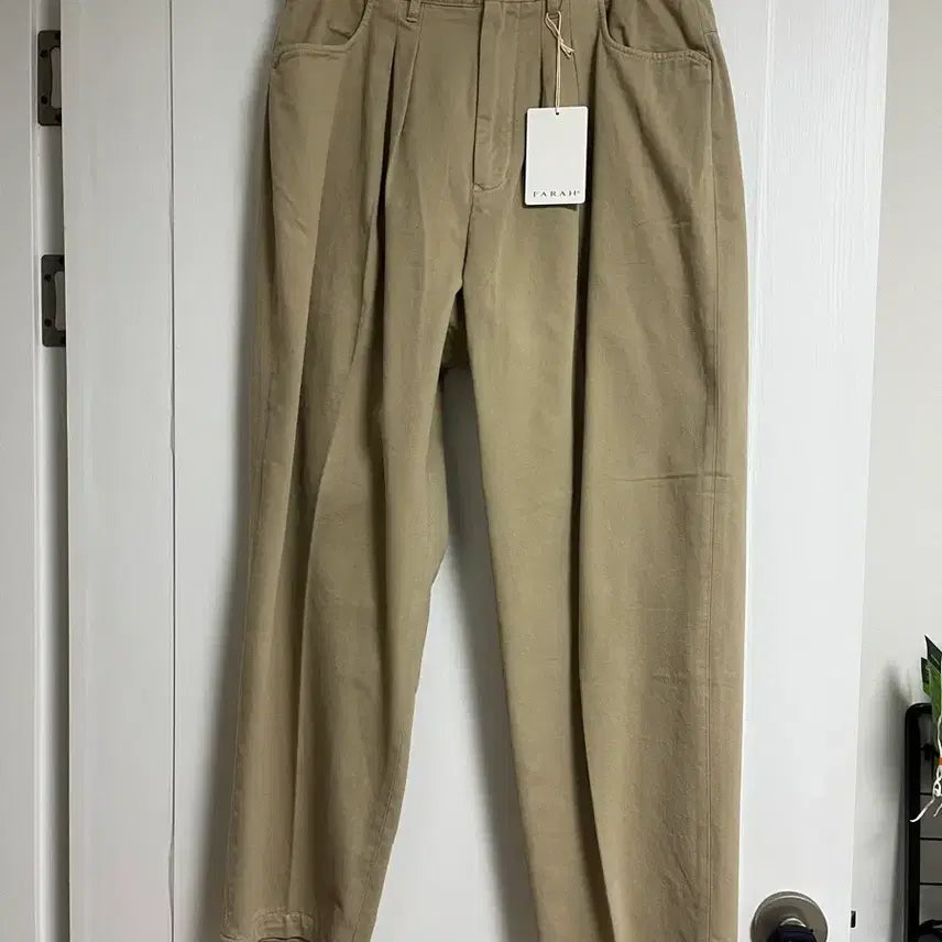 [BUNJANG] Farah Two Tuck Wide Tapered Pants Beige / FARAH 투턱 와이드 테이퍼드 팬츠 32/30 베이지