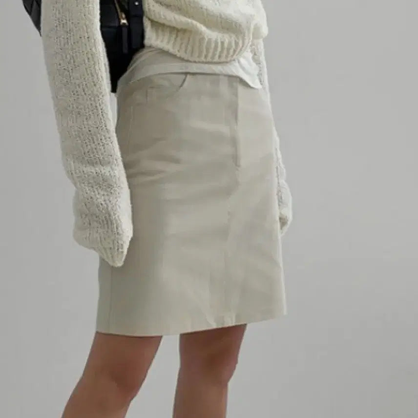 [BUNJANG] LaRoom Regular Skirt H-Line Mini Skirt / 라룸 레귤러스커트 H라인 스커트
