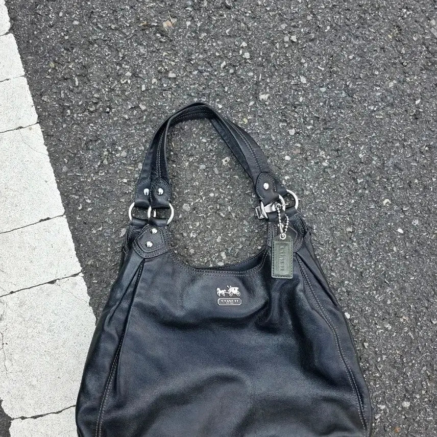 [BUNJANG] Coach Hobo Bag Black Leather / 코치 호보백 블랙 가죽