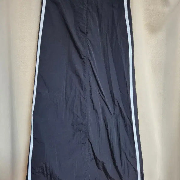 [BUNJANG] Black Sideline Long Skirt / 블랙 사이드라인 롱 스커트