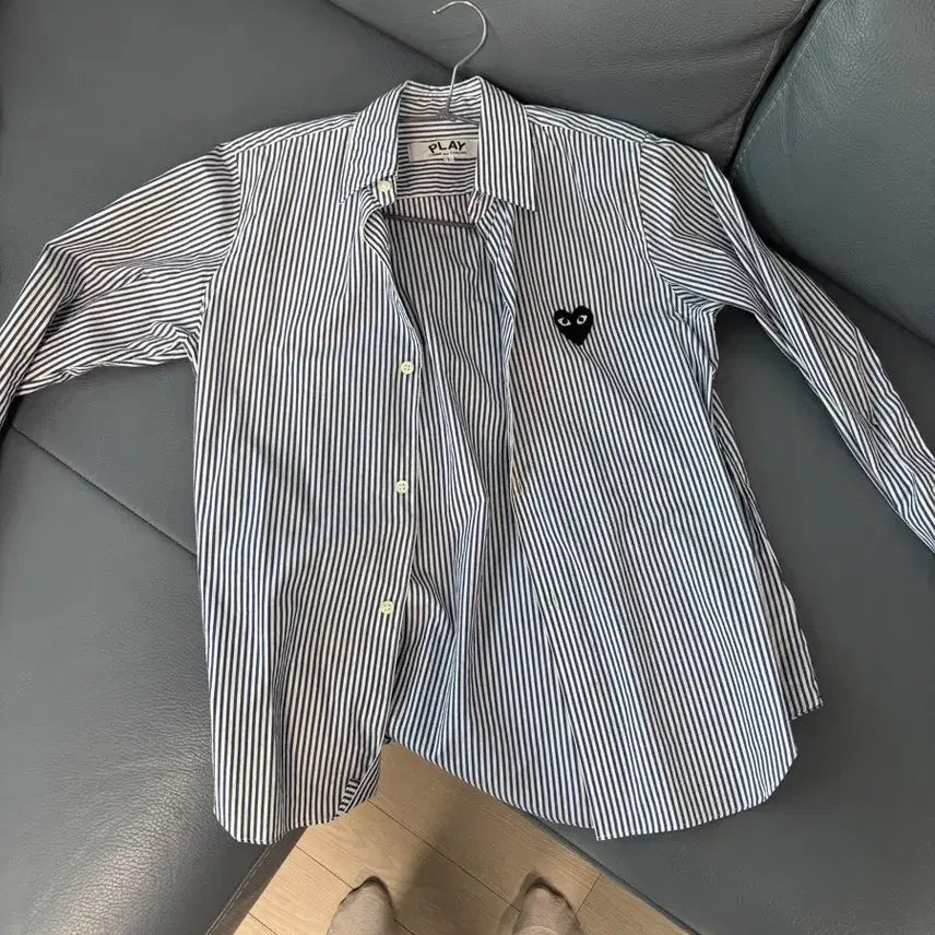 [BUNJANG] Comme des Garçons Play Striped Shirt Black Emblem / 꼼데가르송 플레이 셔츠 스트라이프 블랙와펜