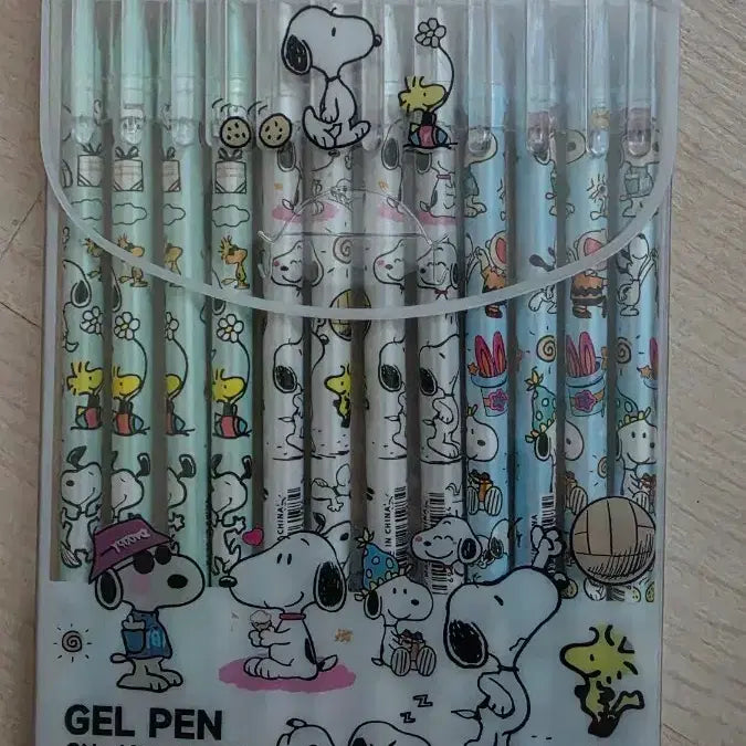 [BUNJANG] Snoopy Gel Pen 12-Piece Set / 스누피 젤펜 12개 세트 새상품