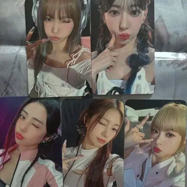 [BUNJANG] LE SSERAFIM Perfect Night Official Photo Bundle Set / 르세라핌 퍼펙트나이트 공방포카 일괄 판매