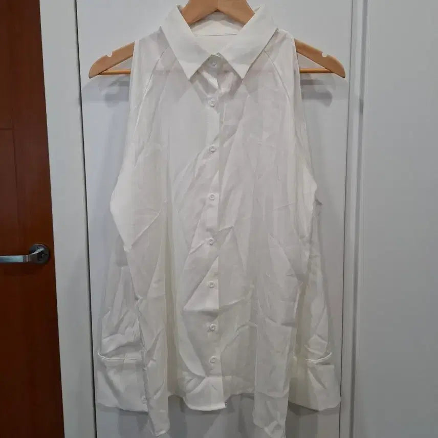 [BUNJANG] White Off-Shoulder Shirt / 화이트 오프숄더 셔츠(새상품)