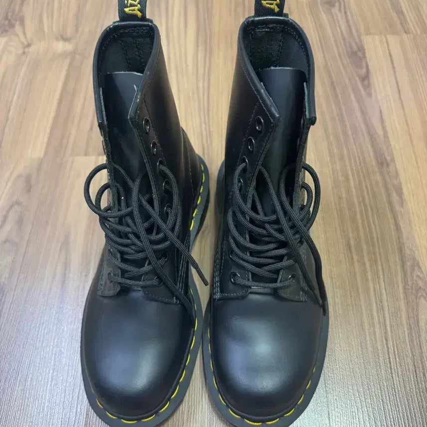 [BUNJANG] Dr. Martens Black Leather Walker Boots UK 4 / 닥터마틴 블랙 가죽 워커 부츠 uk4 거의 새제품