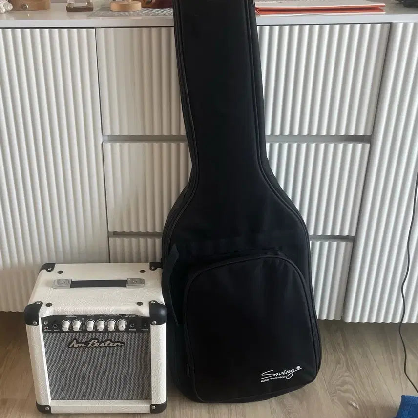 [BUNJANG] Swing S2SE Electric Guitar (White, Maple Fretboard) with Amplifier / 스윙 일렉기타 S2SE 화이트 메이플지판 + 앰프