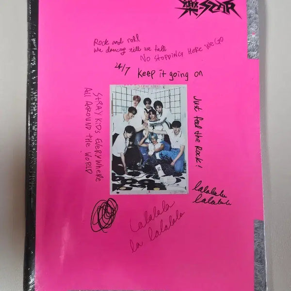 [BUNJANG] Stray Kids 8th Mini Album 'Rock Star' Pink Version (Sealed) / 스트레이키즈 락스타 미니앨범 8집 락스타 ROCK STAR 핑크 앨범 미개봉