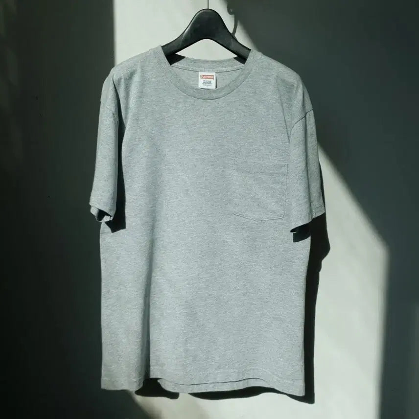 [BUNJANG] Supreme x AntiHero 14S/S Collaboration Print Tee / 14s/s Supreme x AntiHero Print Tee