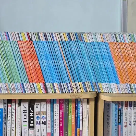 [BUNJANG] Junior Plato Debate, Reading, and Essay Camp Books (Levels 1 & 2) - 163 Volumes + 2 CDs / 주니어 플라톤  토론, 독서, 논술 캠프 1, 2단계 총 163권+CD 2개