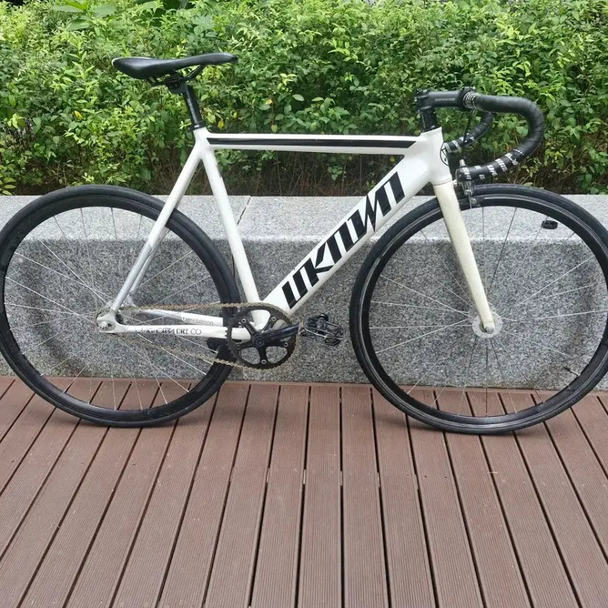 [BUNJANG] Unknown Fixie White Frame Bicycle / 언노운 픽시 지금만5만원네고쌉가능