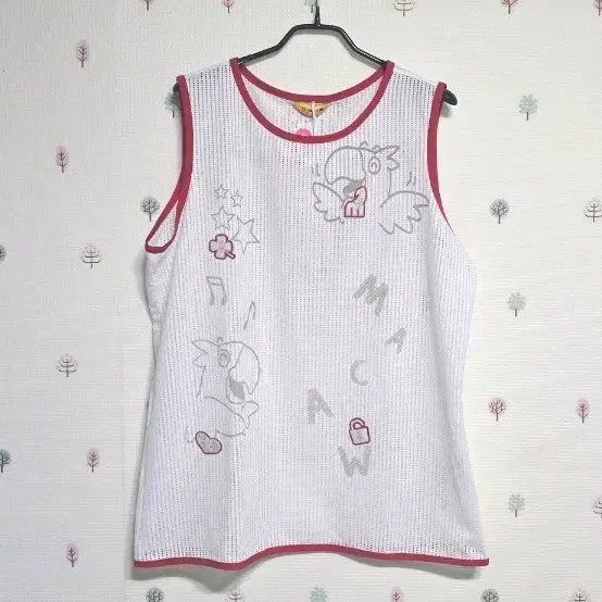 [BUNJANG] Macaw 105 Character Mesh Sleeveless Top / 108) macaw 105 캐릭터 망사 민소매 나시 (새상품)