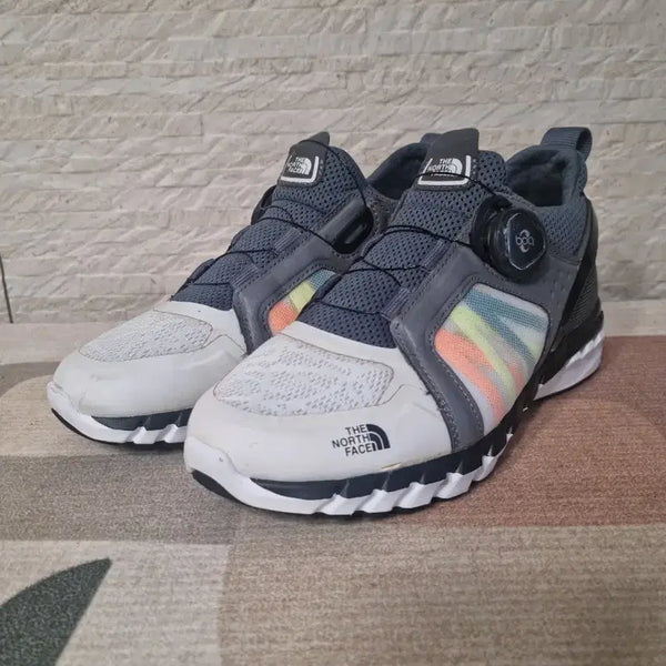 [BUNJANG] The North Face Dynamic Hiking Boa Dial Trekking Shoes 235mm / 노스페이스 다이나믹 하이킹 보아 다이얼 트레킹화 235mm