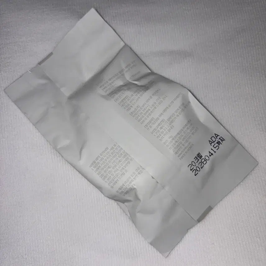 [BUNJANG] Banila Co. Covericious Ultimate White Cushion 20 (Cream) Refill / 바닐라코 커버리셔스 얼티밋 화이트 쿠션 20(크림) 리필 미개봉
