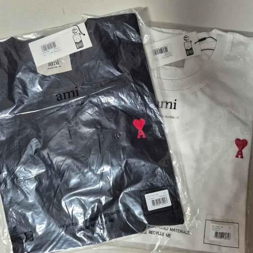 [BUNJANG] AMI Heart Logo T-Shirt Bundle (White + Black, L) / 아미 반팔티 L  1+1 흰색 +검정 일괄 (새상품)