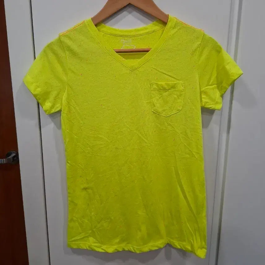 [BUNJANG] Fluorescent V-Neck Short Sleeve T-Shirt (Size S/90) / 형광색 브이넥 반팔 티셔츠 S(90사이즈)(새상품)