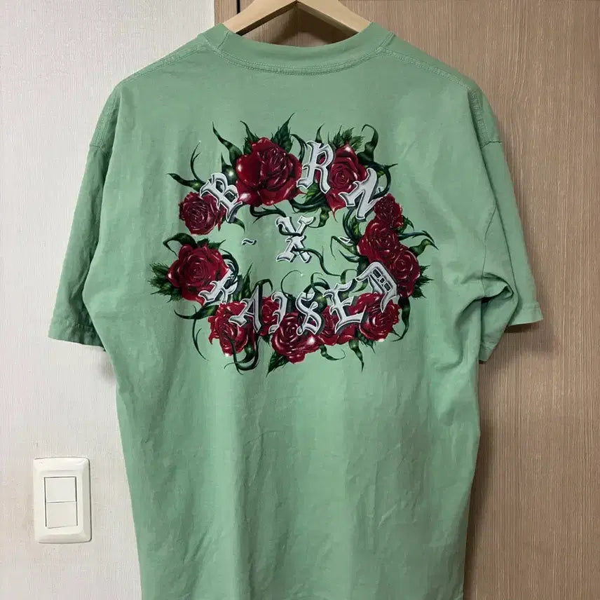 [BUNJANG] BornxRaised Roses Locker T-Shirt Sage L / [L]본앤레이즈드 로지스 록커 티 세이지