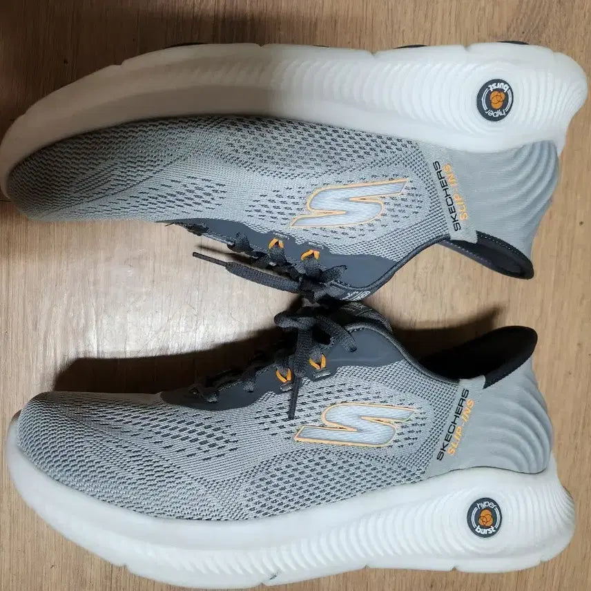 [BUNJANG] Skechers Go Walk Anywhere Slip-ins Charcoal (270) / 스케쳐스 고워크 애니웨어 슬립인스 차콜 (270)