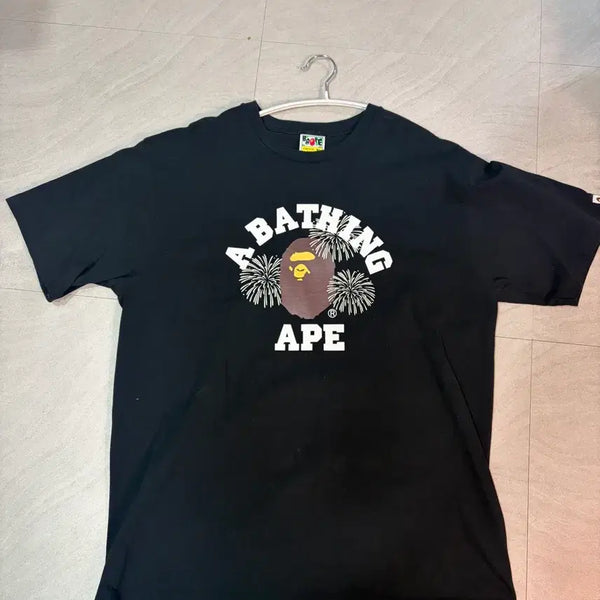 [BUNJANG] BAPE Firework College T-Shirt XL / 베이프 파이어워크 칼리지 티셔츠 xl