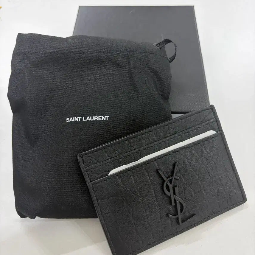 [BUNJANG] Saint Laurent Monogram Croc Embossed Card Holder Black / 생로랑 크로커다일 카드지갑
