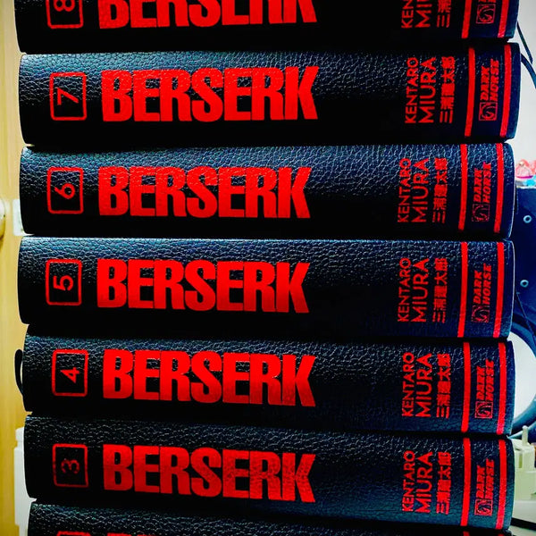[BUNJANG] Berserk Deluxe Edition English Version Volumes 1-9 Bundle (Leather Hardcover/Mint Condition) / [급매] 베르세르크 디럭스 에디션 영문판 1~9권 일괄 (가죽 양장본/S급)