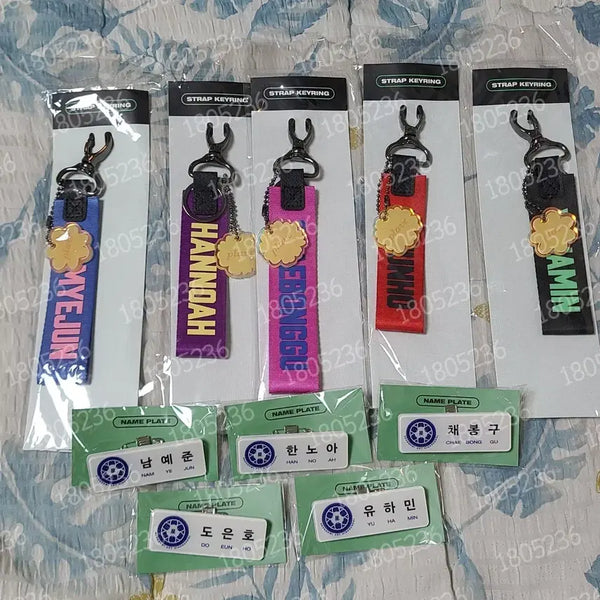 [BUNJANG] PLAVE 6th Summer Strap Keychain Name Tag Bundle Set / 플레이브 여섯번째여름 스트랩키링 명찰