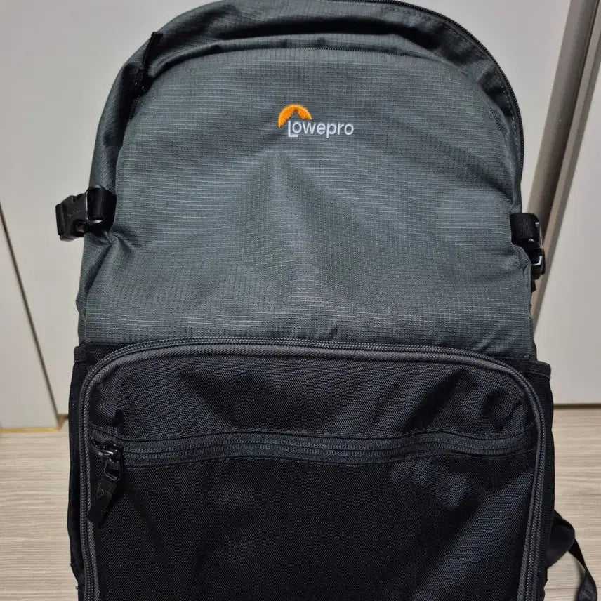 [BUNJANG] Lowepro Camera Backpack / 로우프로 카메라 백팩 판매합니다