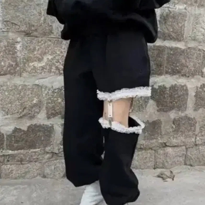 [BUNJANG] The Mysterious Hotel Garter Pants Black / 더미스테리어스호텔 가터팬츠 블랙