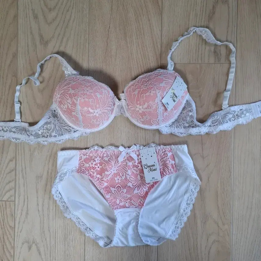 [BUNJANG] Queensmaxi Pink Lace Bra and Panty Set / 퀸즈맥시 브라팬티 세트 핑크 레이스 80C&95사이즈(새상품)