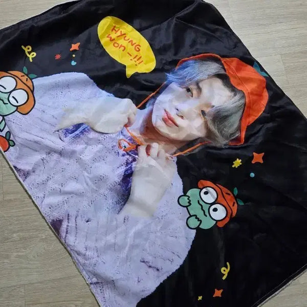 [BUNJANG] Monsta X Hyungwon Blanket / 몬스타엑스 형원 담요