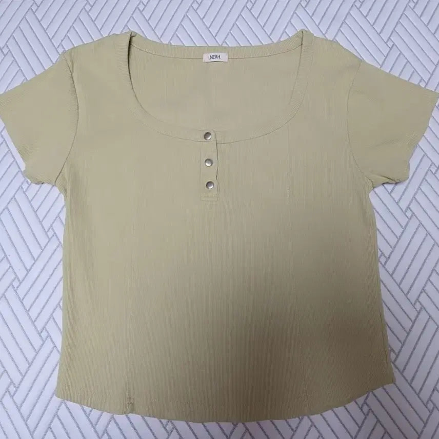 [BUNJANG] Ribbed Short-Sleeve Button T-Shirt - Olive / 골지 반팔 단추 티셔츠 올리브색상