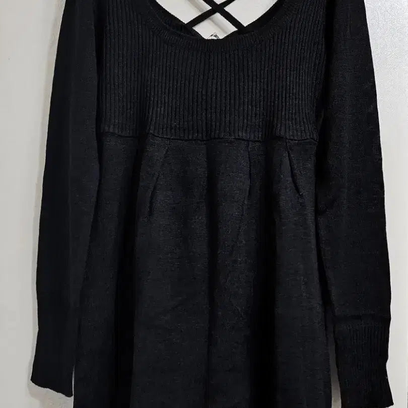 [BUNJANG] Gothic U-Neck Top / 스나계 고딕 공겜 여주 U넥