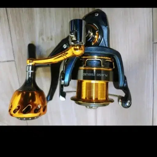 [BUNJANG] Daiwa 16 Flyso 2500 LBD Reel / 다이와 16 플라이소 2500 LBD 릴